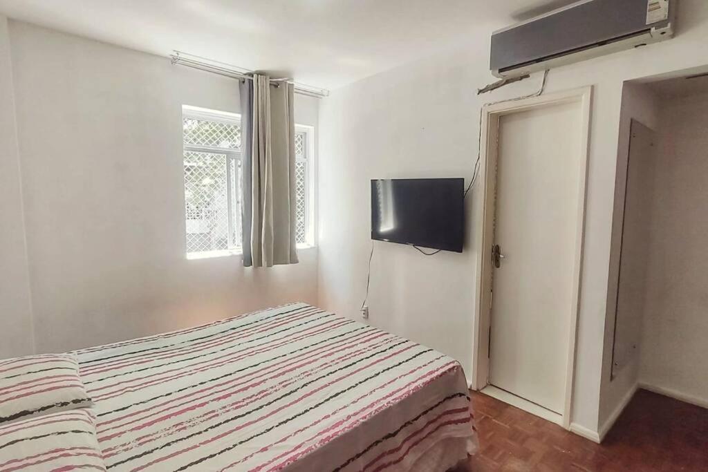 Espacoso Em Excelente Localizacao Na Barra Apartment